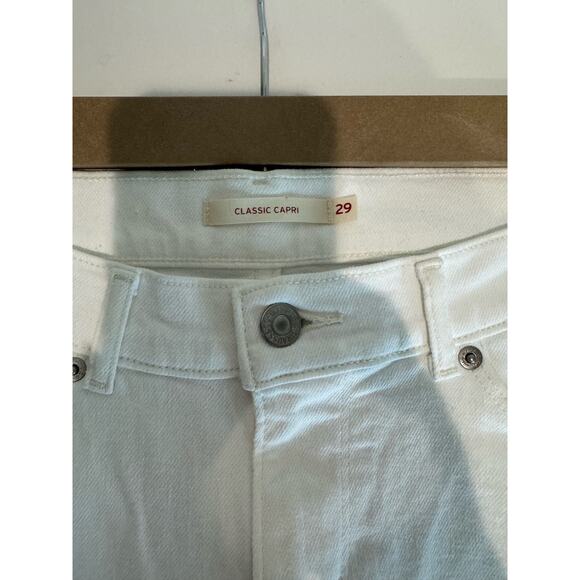 Levi's Women's Classic Capri‎ Floral Embroidered Jeans White Size 29 - Picture 7 of 11